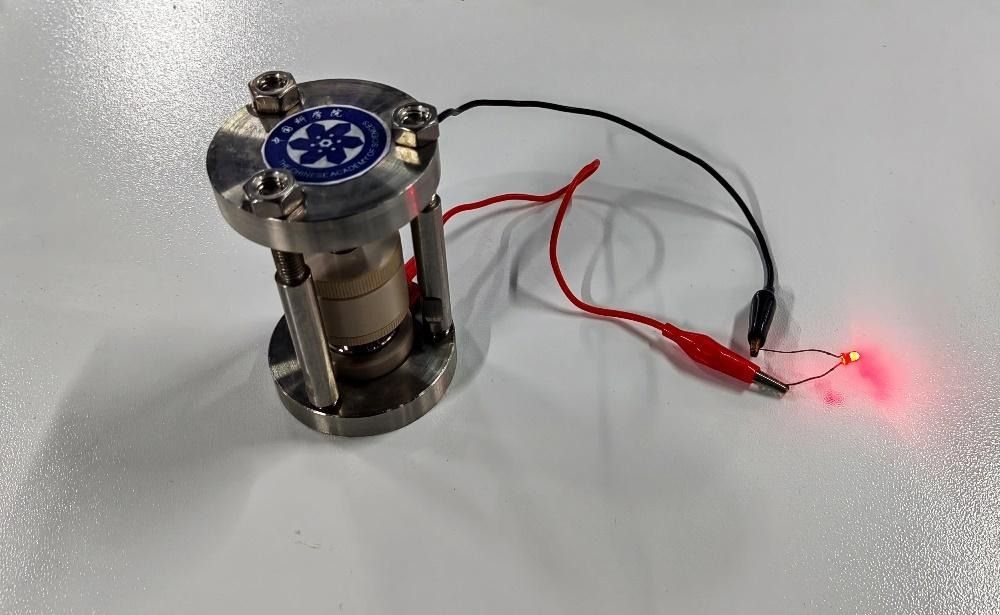 首例氫負離子原型電池來了　陸科學家開發成果登《自然》期刊
