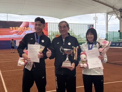 余凱文、黃詩媛軟網亞錦賽混雙金牌　台灣近17年首度登頂