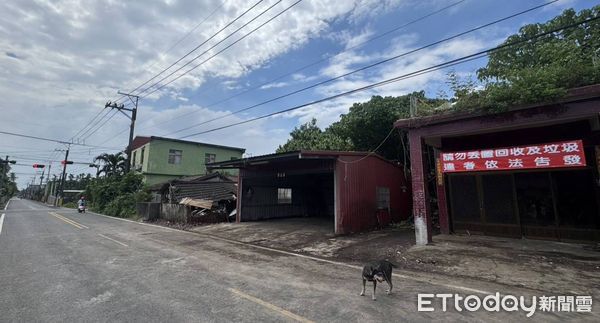 ▲▼ 屏東內埔一處回收場因業者停止營業，但當地居民仍習慣將垃圾堆放於此，導致環境髒亂不堪。         （圖／記者陳崑福翻攝）