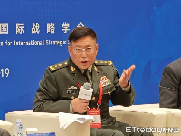 ▲▼  前中國人民解放軍軍事科學院副院長何雷中將           。（圖／記者任以芳攝）