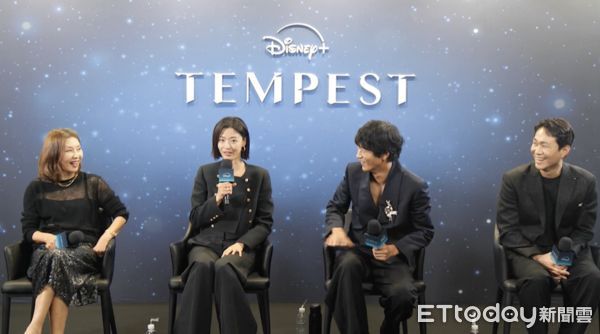 ▲▼獨家／娶全智賢就是福！「婆婆」大讚：她超會賺錢　女神反應好害羞。（圖／Disney+提供）