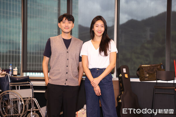 ▲▼ 瓊瑤原著小說改編舞台劇《你的故事我的夢》彩排記者會,隋棠,曾少宗        。（圖／記者徐文彬攝）