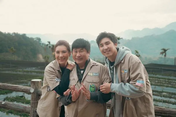 ▲▼《胡來旅行社》最終回，胡氏一家三口首度旅行。（圖／客家電視台提供）