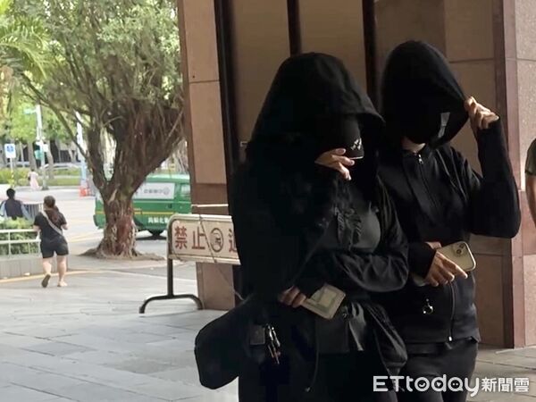 ▲參與執刀過程的護理師抵達北檢。（圖／記者黃宥寧攝)