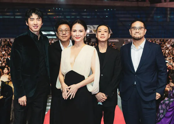 ▲《回魂計》黃金主創團隊攜手李心潔、傅孟柏出席30屆釜山影展。（圖／Netflix提供）