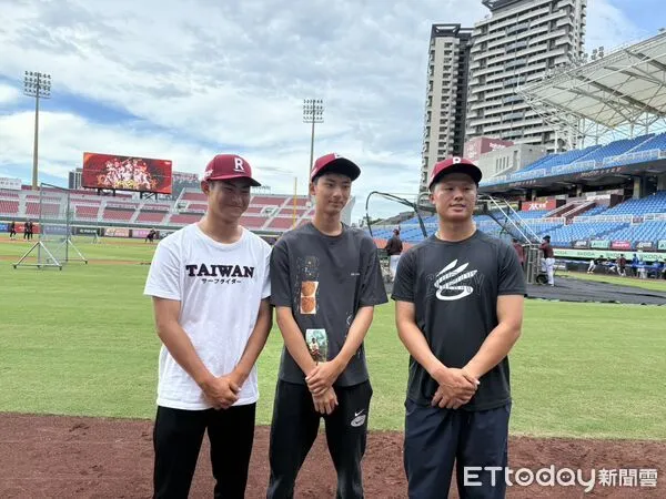 ▲說好不提！鍾亦恩因2015明星無安打愛上桃猿　與陳世展王奕翔同披戰袍。（圖／記者胡冠辰攝）