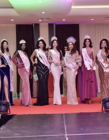 ▲中信啦啦隊曼容奪「2025世界自由小姐」冠軍　與許棠樂包辦雙料后冠。（圖／中信兄弟提供）