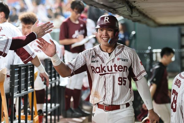 ▲凱樂、李勛傑。（圖／樂天桃猿提供）