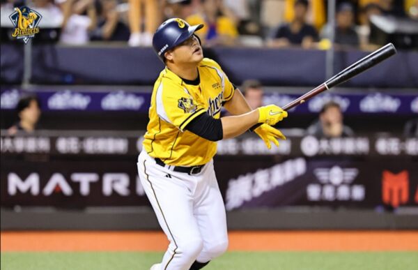 ▲▼  詹子賢、陳俊秀、李博登           。（圖／中信兄弟提供）