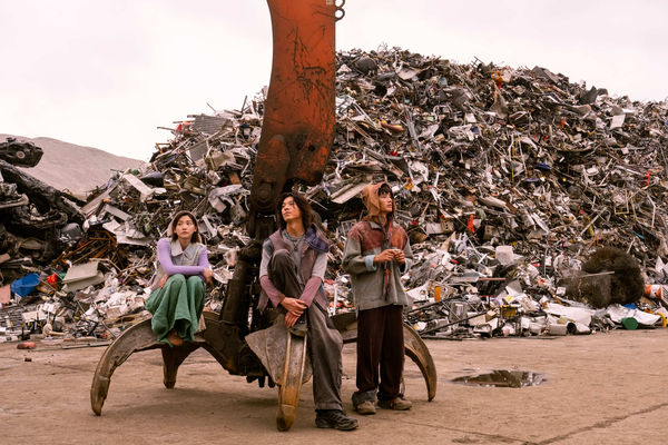 ▲《他年她日》是袁澧林（左起）、許光漢、陳澤耀首度合作的奇幻愛情電影。（圖／甲上娛樂提供）