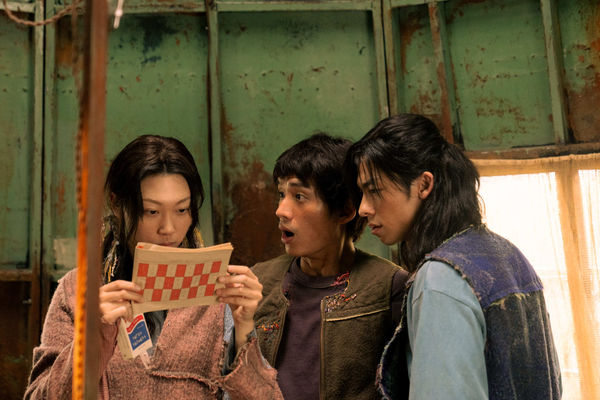 ▲《他年她日》是袁澧林（左起）、許光漢、陳澤耀首度合作的奇幻愛情電影。（圖／甲上娛樂提供）