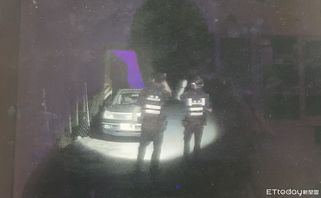 昏暗堤防驚見駕駛昏睡　里港警引導至安全處所防意外