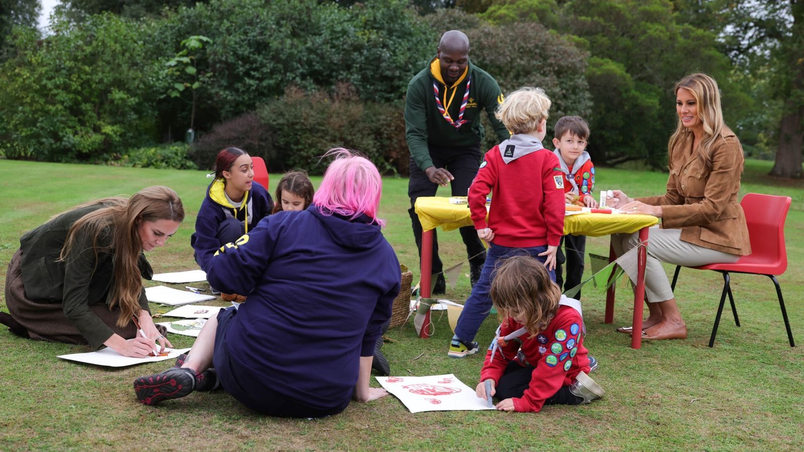 梅蘭妮亞合體凱特王妃　女童問「妳是下一個王妃嗎？」她高EQ妙答