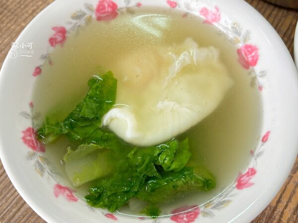 ▲▼士林美食「士林蛋包麵」沒有明顯招牌，在地超過50年麵店早餐。（圖／部落客陳小可提供）