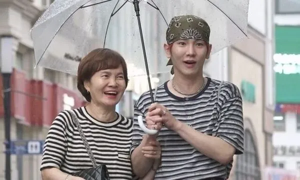 ▲▼KEY。（圖／翻攝自韓網）