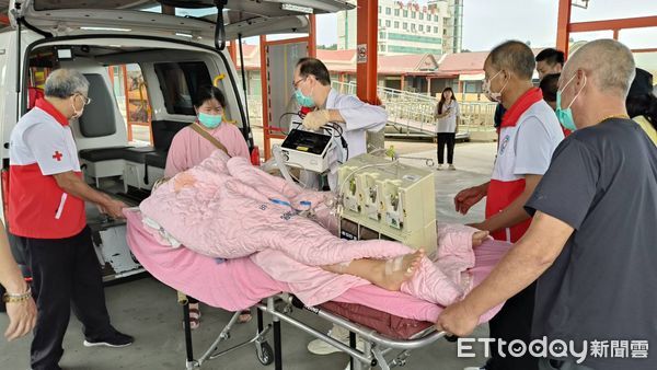 ▲▼     遊金自由行車禍命危女路客專岸小三通廈門救治        。（圖／記者林名揚翻攝）