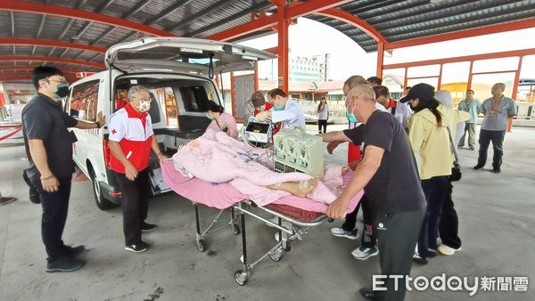 ▲▼     遊金自由行車禍命危女路客專岸小三通廈門救治        。（圖／記者林名揚翻攝）