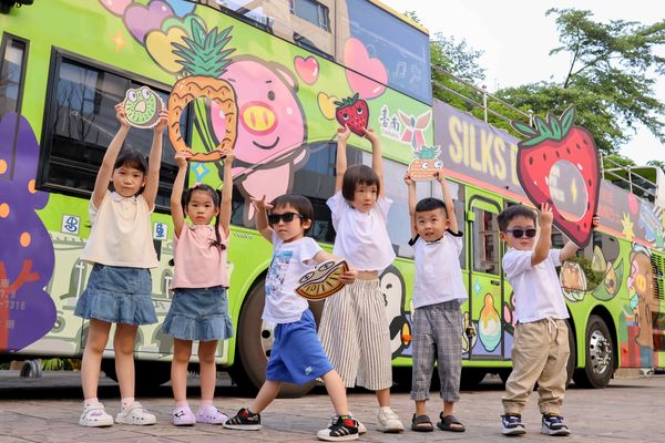 ▲▼府城果汁微醺巴士。（圖／台南晶英酒店提供）