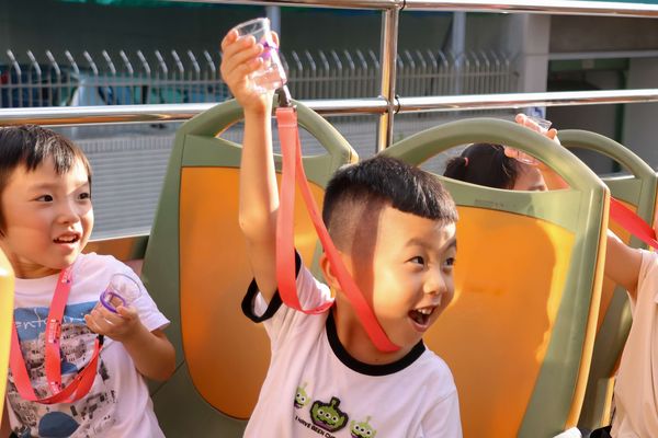 ▲▼府城果汁微醺巴士。（圖／台南晶英酒店提供）