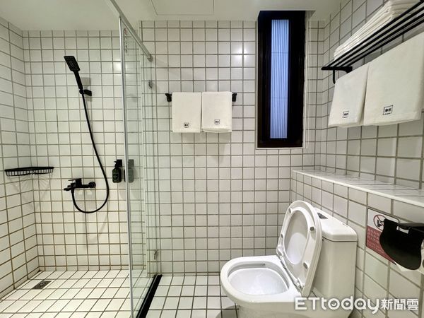 ▲彰化去年9月增添一間質感工業風旅宿「華宿文旅」。（圖／記者彭懷玉攝）