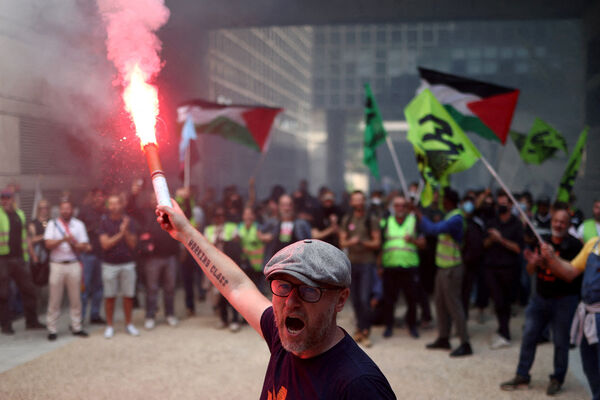 ▲▼ 法國18日大規模示威。（圖／路透）