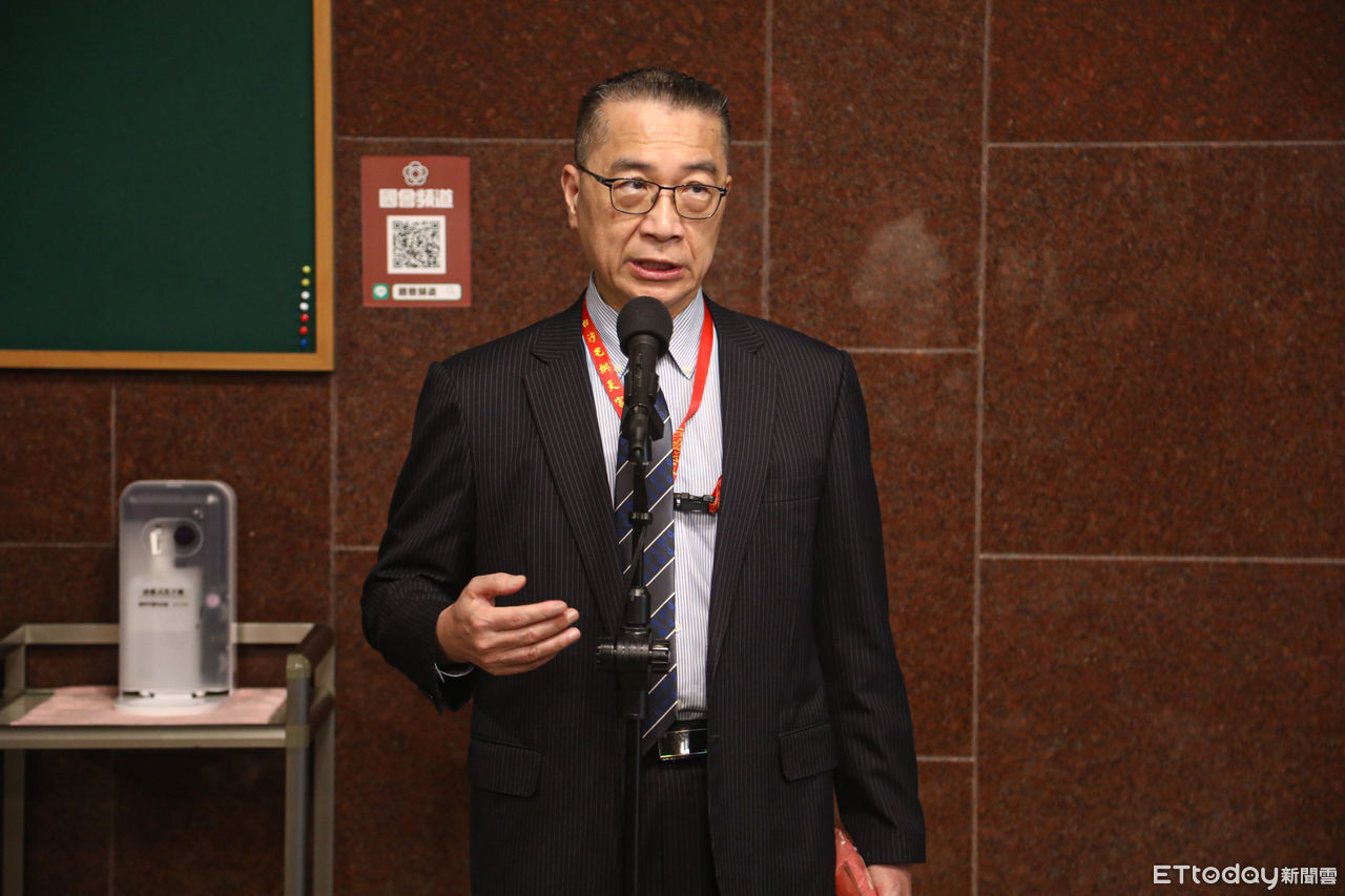 媒體人估5縣市有望「藍天換綠地」 徐國勇:你一講我信心十足