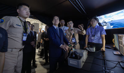 賴清德參觀航太展一待2小時　視察國防館3大重點