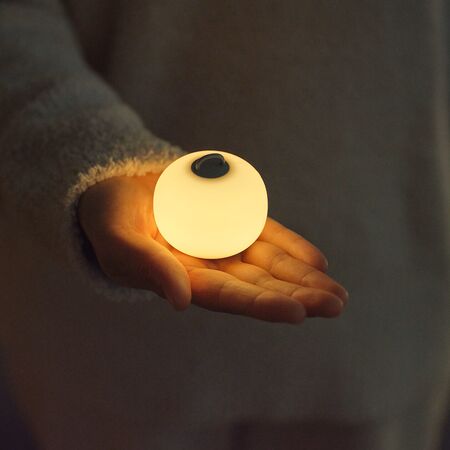 ▲無印秋冬新品充電式矽膠燈。（圖／品牌提供）