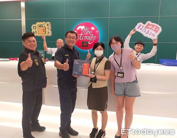 ▲▼ 嘉市警銀聯手成功阻詐 守護民眾財產安全  。（圖／嘉義市警局提供）