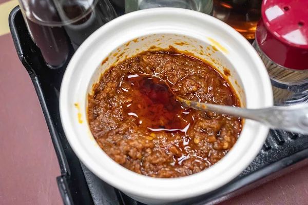 ▲▼台北中正區70年美食「清真黃牛肉麵館」，免費加湯加麵吃到爽，傳承不變的好味道！（圖／部落客美熊提供）