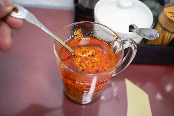 ▲▼台北中正區70年美食「清真黃牛肉麵館」，免費加湯加麵吃到爽，傳承不變的好味道！（圖／部落客美熊提供）