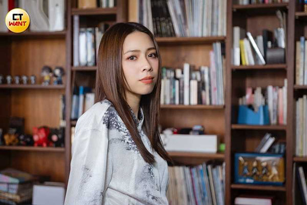 星談心／告五人把飛機當公車在搭　犬青出國旅遊傻眼：興奮不起來