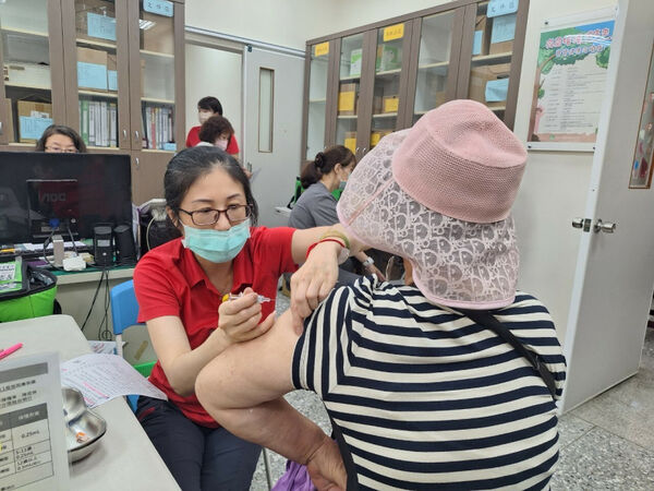 ▲彰化流感疫苗10/1日開打。（資料圖／衛生局提供）