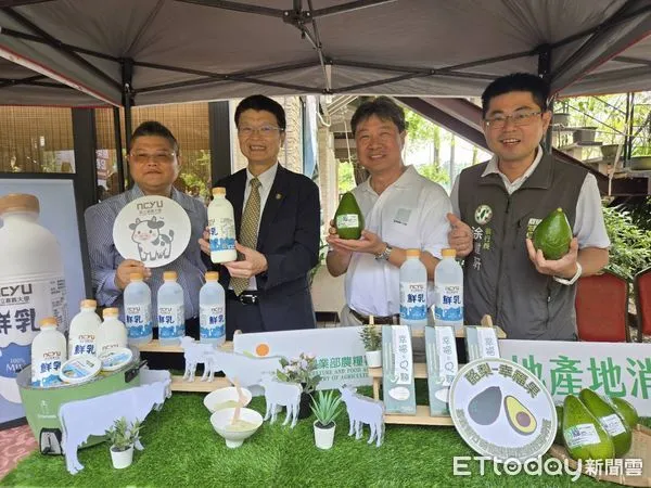 ▲▼   「酪梨三冠王」沈世政攜手嘉義大學推出創新冰品，酪梨牛奶雪花冰獲好評   。（圖／嘉義縣政府提供）