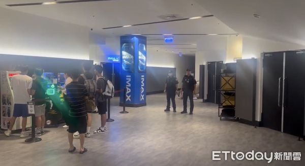 ▲▼     三多四路影城遭恐嚇案        。（圖／記者陳宏瑞翻攝）