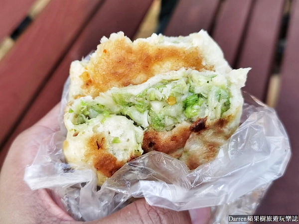 ▲▼台北善導寺美食推薦立院三寶「立法院生煎包」，人氣小吃鄉民激推水煎包必吃名單外帶。（圖／部落客DARREN提供）