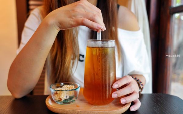 ▲▼澎湖篤行十村內「驚蟄茶室」，在全台最古老眷村內的海那邊，隱密靜懿的日式質感茶室與選物店。（圖／部落客Mika提供）