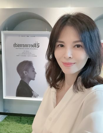 ▲王百瑜雖不在幕前演出，身材體態仍保持的很好。（圖／伊林娛樂提供）