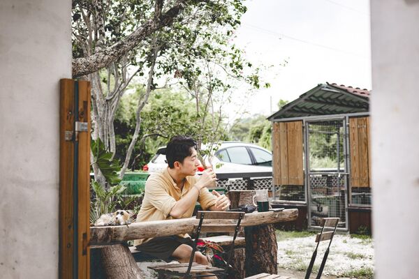 ▲▼龍潭咖啡廳推薦「瑞陽咖啡」，就連在地人都不知道的隱密咖啡廳，100塊手沖咖啡喝到飽。（圖／部落客黑皮提供）