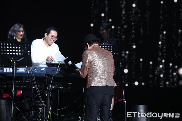 ▲周思潔《不晚》演唱會，嘉賓康康。（圖／記者林敬旻攝）