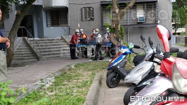 ▲台北市文山區萬美街一段一棟公寓發生火警，1人命危。（圖／記者黃彥傑攝，下同）