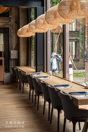 ▲▼高雄超美城市餐酒館「LAB PIER2駁二店」!約會聚餐必吃創意料理，推薦章魚麵疙瘩與戰斧豬排。（圖／部落客虎麗提供）