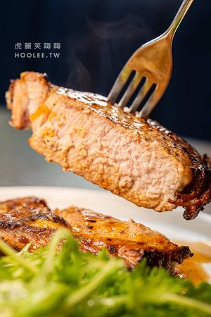 ▲▼高雄超美城市餐酒館「LAB PIER2駁二店」!約會聚餐必吃創意料理，推薦章魚麵疙瘩與戰斧豬排。（圖／部落客虎麗提供）