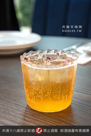 ▲▼高雄超美城市餐酒館「LAB PIER2駁二店」!約會聚餐必吃創意料理，推薦章魚麵疙瘩與戰斧豬排。（圖／部落客虎麗提供）