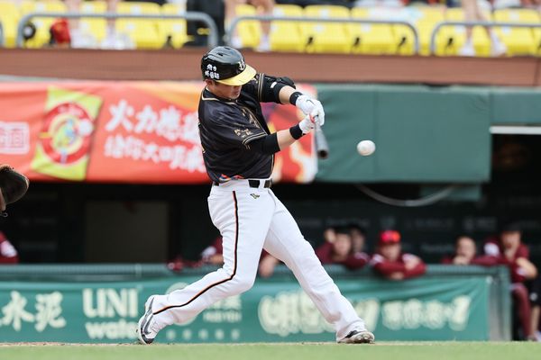 ▲胡金龍、蒙德茲。（圖／統一獅提供）