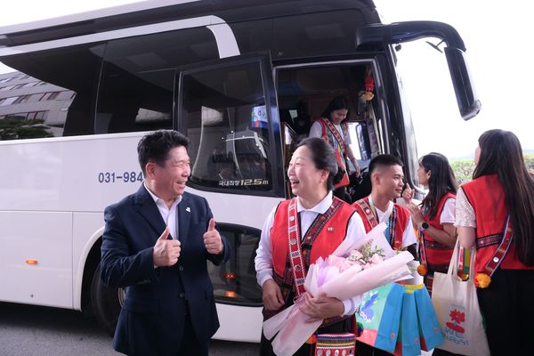 ▲▼花蓮縣政府與堤川市締結姊妹市13週年　徐榛蔚獲贈韓國堤川榮譽市民。（圖／花蓮縣政府提供）