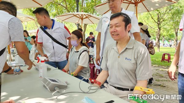 ▲奇美醫院於奇美博物館舉辦國際失智症日活動，推出創新「護腦聰明籤」。（記者林東良翻攝，下同）