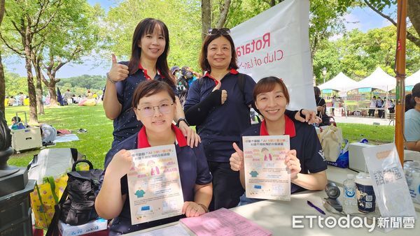 ▲奇美醫院於奇美博物館舉辦國際失智症日活動，推出創新「護腦聰明籤」。（記者林東良翻攝，下同）