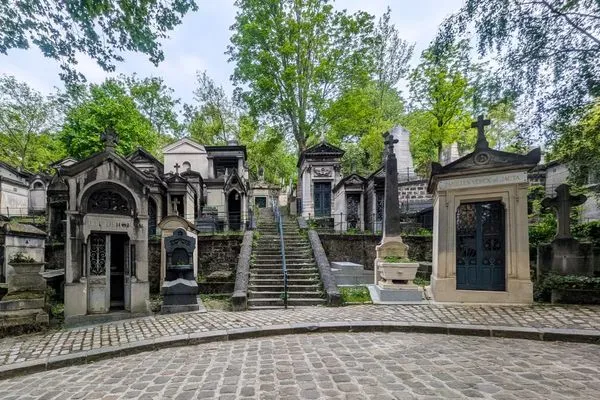 ▲▼法國代表性公墓「巴黎拉雪茲神父公墓」遊覽方式與名人墓地介紹、有用連結分享。（圖／部落客Leo提供）