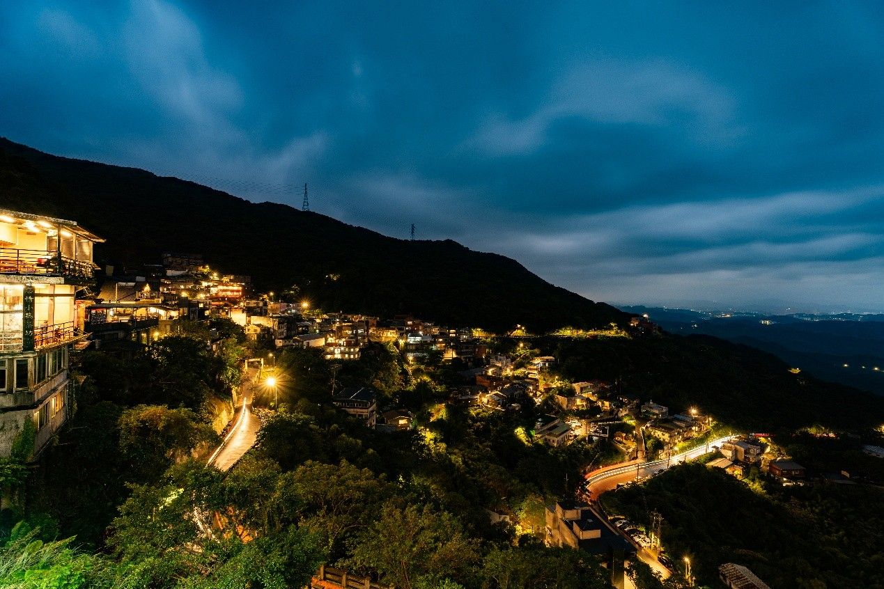 瑞芳瓶燈閃爍 &times; 九份紅燈籠影　山城雙享浪漫登場（圖／七逗旅遊網提供）